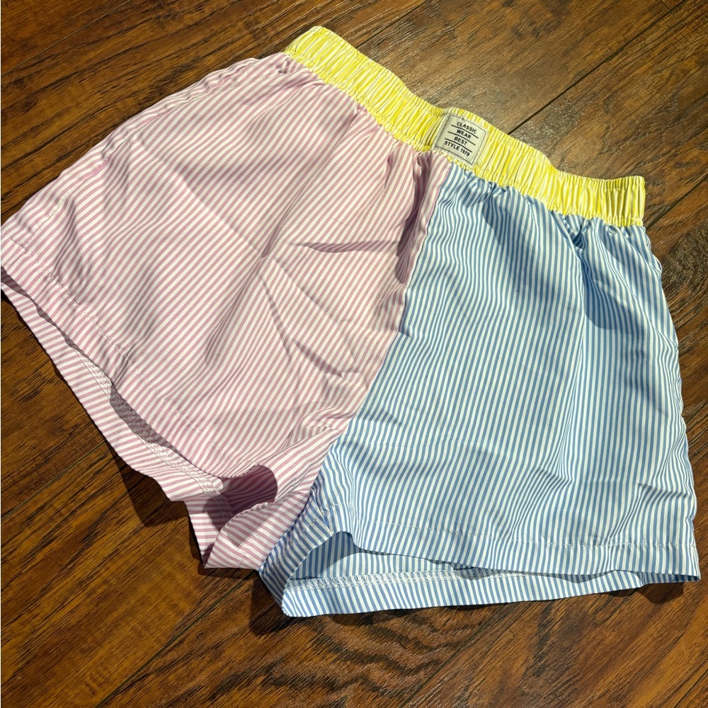 SHEIN women’s size M classic stripped boxer shorts